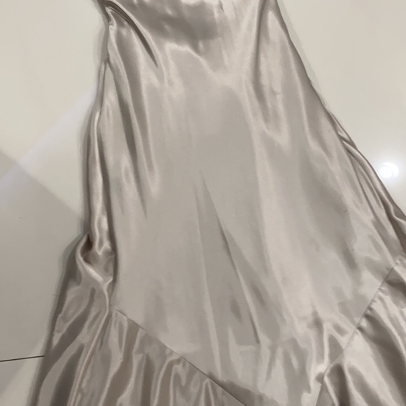 Gorgeous!!b Prom dress super sexy and stylish ❤️😘😍👏 retail price 1K!!!!! - Picture 3 of 8